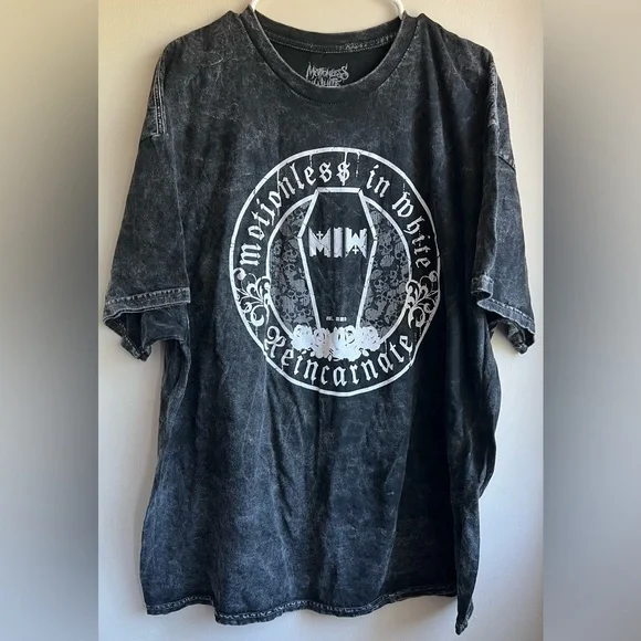NWOT Motionless in White Graphic T-Shirt - Picture 1 of 2